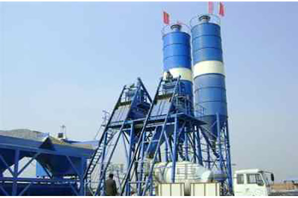 What Are The Requirements For Material Stacking In A Concrete Mixing Plant?