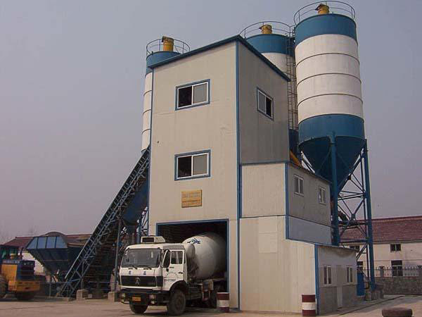 How Should The Concrete Mixing Plant Be Cleaned?