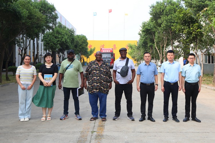 Zimbabwean Merchants Visit China Coal Group Again To Purchase Mining And Construction Machinery