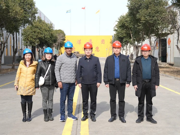 outh African Merchants Visit China Coal Group To Sign A Procurement Agreement For Mining And Engineering Machinery